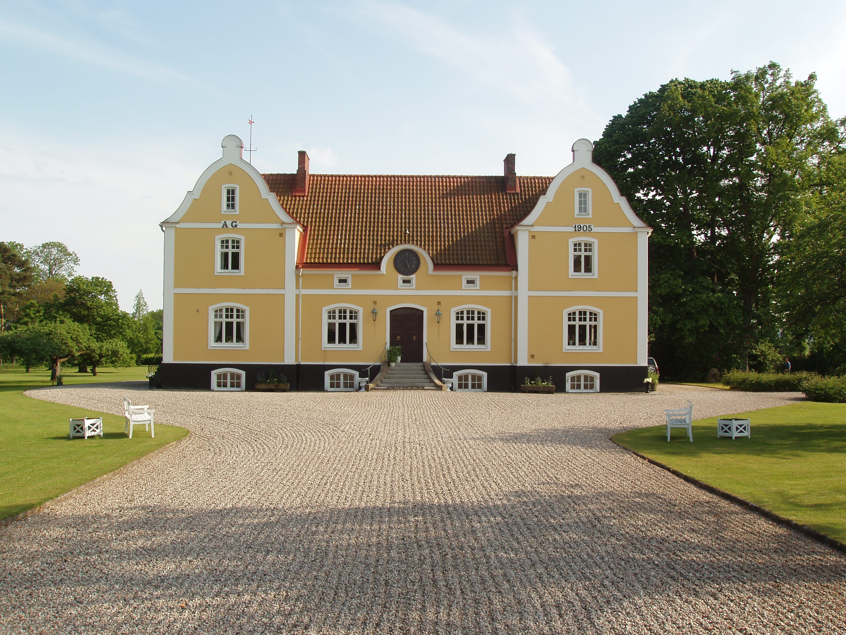 Karlsflt fram